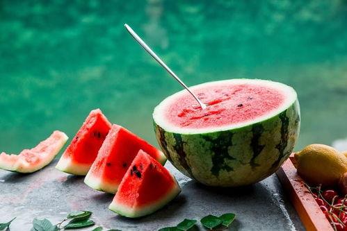 秋天吃瓜小说,穿越时空的甜蜜邂逅