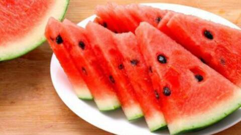 戚殿吃瓜视频,揭秘娱乐圈幕后故事